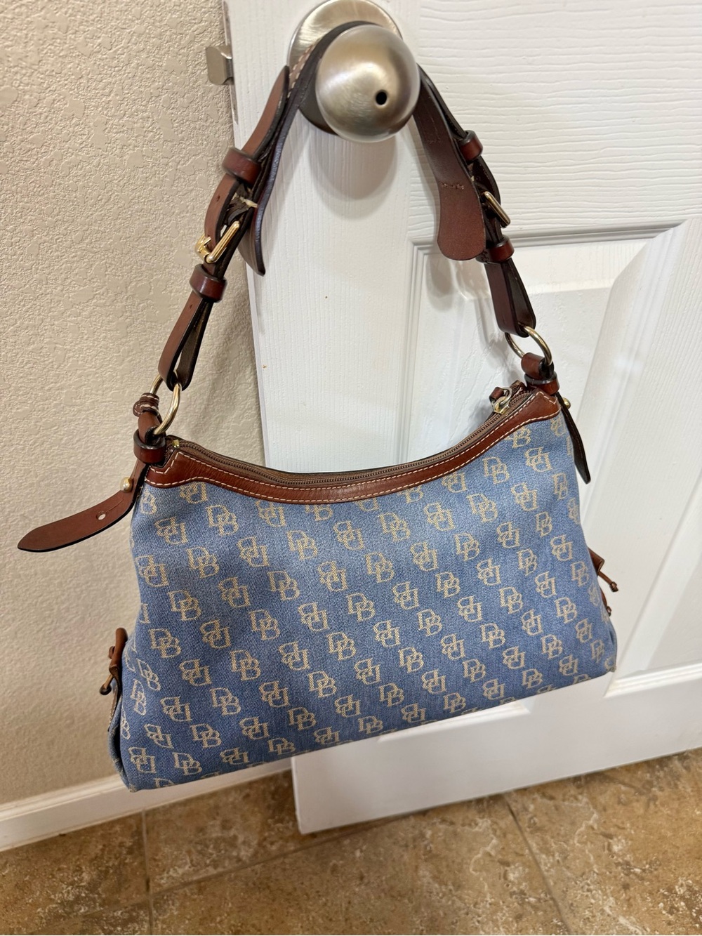 Dooney & Bourke Blue Denim Logo Shoulder Bag with Wallet and Wristlet - Picture 2 of 16
